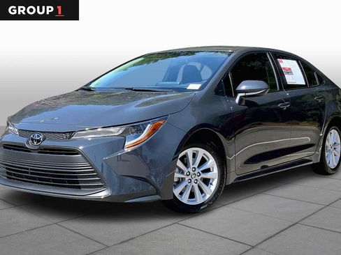 Used 2024 Toyota Corolla LE w/ LE Convenience Package image 1
