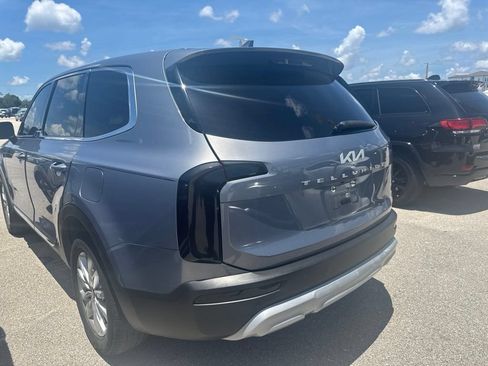 Certified 2022 Kia Telluride LX FWD image 6