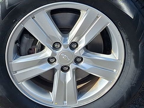 Used 2019 Chevrolet Trax LT image 14