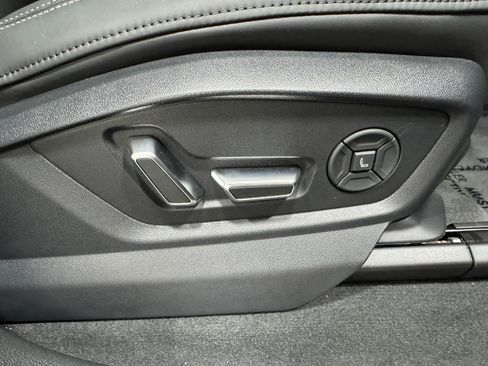 New 2026 Audi Q8 Prestige image 21