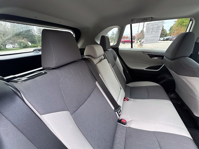 Used 2023 Toyota RAV4 XLE w/ Convenience Package AWD/4WD image 9