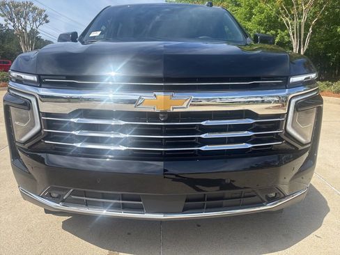 New 2026 Chevrolet Suburban LT w/ Comfort Package RWD image 28