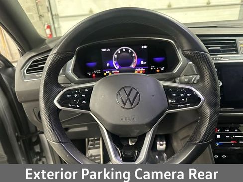 Certified 2023 Volkswagen Tiguan SE R-Line image 18