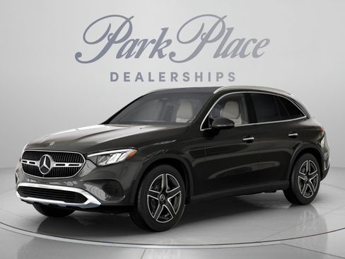 Used 2026 Mercedes-Benz GLC 300 image 1