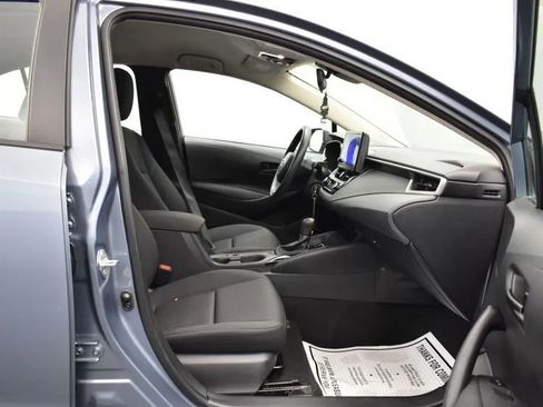 Used 2023 Toyota Corolla LE image 16