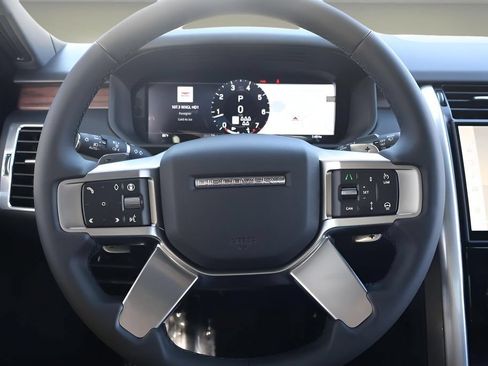 New 2026 Land Rover Discovery S AWD/4WD image 21