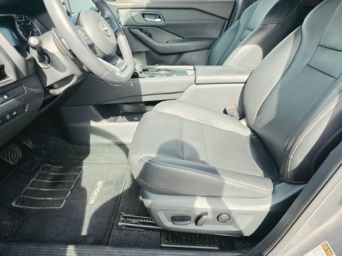 Used 2023 Nissan Rogue SL w/ SL Premium Package FWD image 10