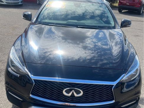 Used 2018 INFINITI QX30 AWD image 1
