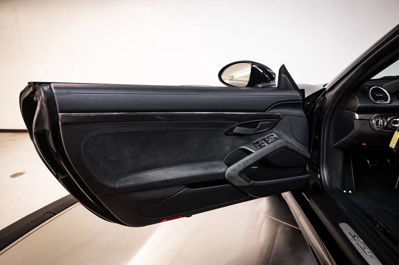 Certified 2022 Porsche 718 Boxster Spyder RWD image 23