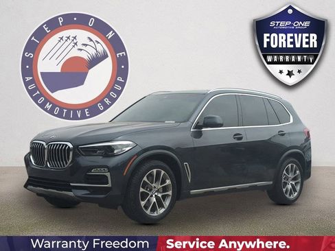 Used 2019 BMW X5 xDrive40i w/ Premium Package 2 AWD/4WD image 2