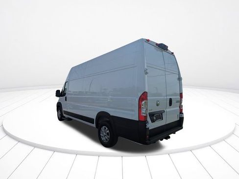 Used 2024 RAM ProMaster 3500 w/ Quick Order Package 22G SLT FWD image 6