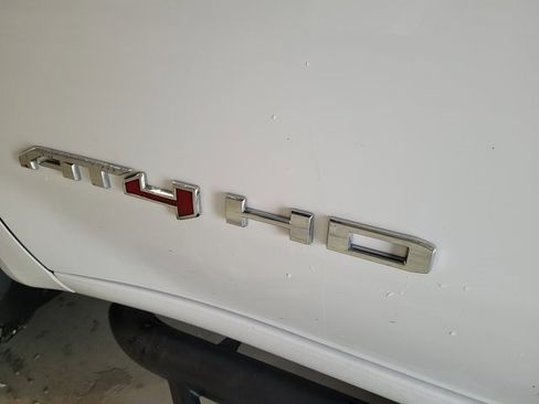 Used 2022 GMC Sierra 2500 AT4 image 21