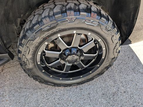 Used 2020 Chevrolet Tahoe LS AWD/4WD image 27