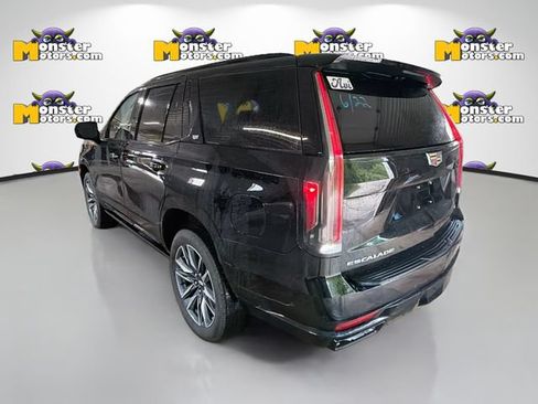 Used 2023 Cadillac Escalade Sport w/ Touring Package AWD/4WD image 6