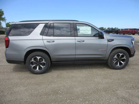 New 2026 GMC Yukon AT4 w/ AT4 Premium Plus Package AWD/4WD image 3