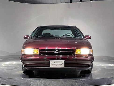 Used 1995 Chevrolet Impala SS image 24