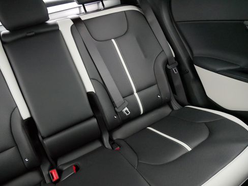 Used 2025 Kia EV6 GT-Line image 14