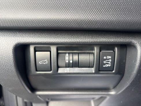 Certified 2025 Subaru Forester Premium AWD/4WD image 16