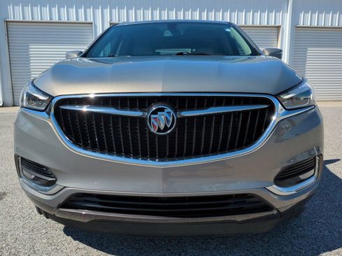 Used 2018 Buick Enclave Essence image 9
