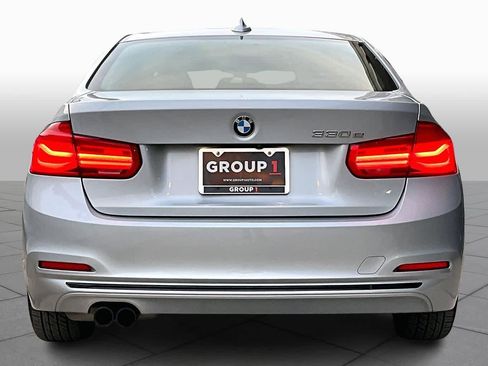 Used 2018 BMW 330e image 5