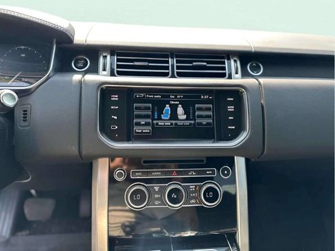 Used 2015 Land Rover Range Rover HSE image 14