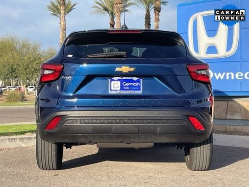 Used 2024 Chevrolet Trax LS image 7