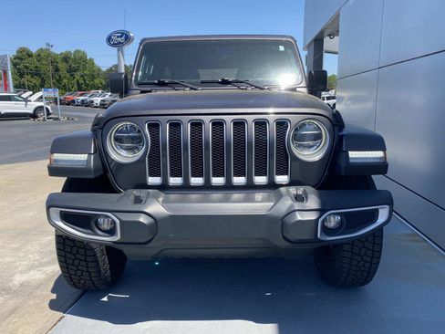 Used 2020 Jeep Wrangler Unlimited Sahara AWD/4WD image 10