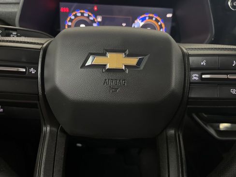 Used 2024 Chevrolet Colorado W/T image 60