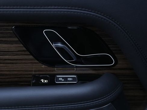 Used 2018 Land Rover Range Rover Supercharged image 29