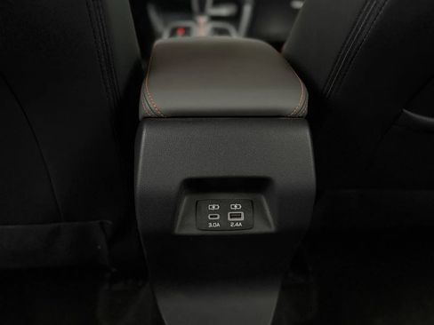 Used 2024 Subaru Crosstrek 2.5i Limited w/ Crosstrek Mirror Package image 35