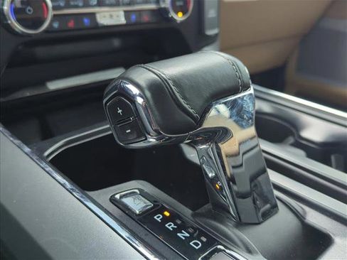 Used 2022 Ford F150 Lariat w/ Equipment Group 502A High image 13