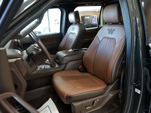 Used 2022 Ford Expedition Max King Ranch image 2