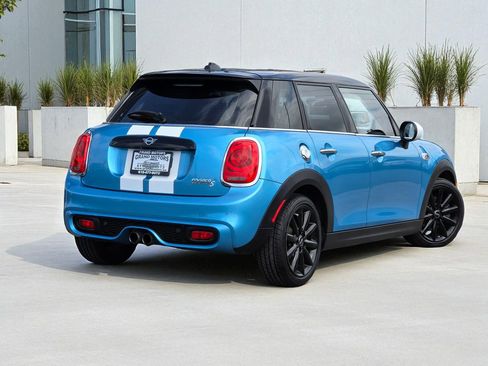 Used 2019 MINI Cooper S image 11