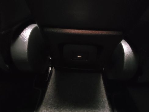 Used 2025 Mercedes-Benz CLA 250 4MATIC image 36