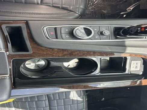 Used 2021 Cadillac Escalade Premium Luxury Platinum w/ LPO, Radiant Package AWD/4WD image 21