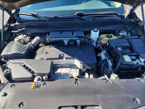 Used 2018 Buick Envision Essence FWD image 36