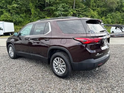 Used 2023 Chevrolet Traverse LT AWD/4WD image 3