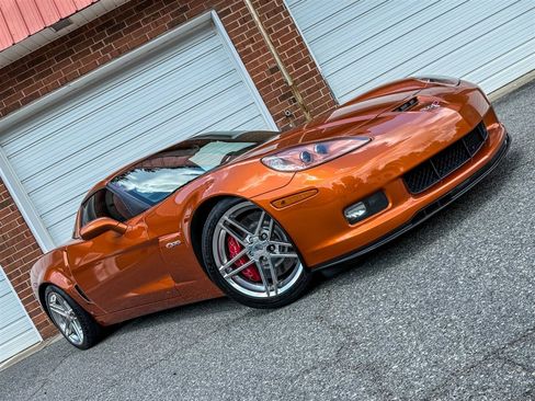Used 2007 Chevrolet Corvette Z06 w/ Preferred Equipment Group RWD image 30