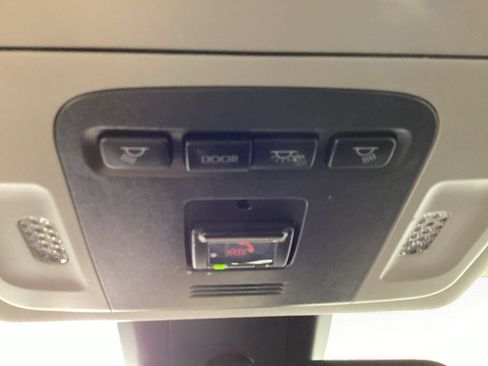 Used 2023 Toyota Camry XSE FWD image 23