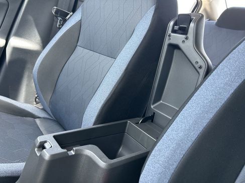 New 2025 Nissan Versa SV image 29