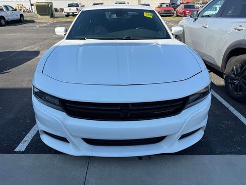 Used 2018 Dodge Charger SXT Plus image 2