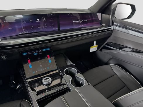 New 2026 Cadillac Escalade Sport w/ Touring Package AWD/4WD image 25