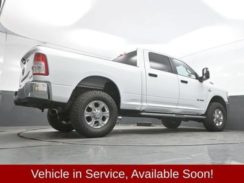 Used 2024 RAM 2500 Big Horn AWD/4WD image 27