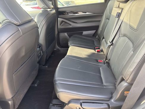 Certified 2025 INFINITI QX60 Pure image 15