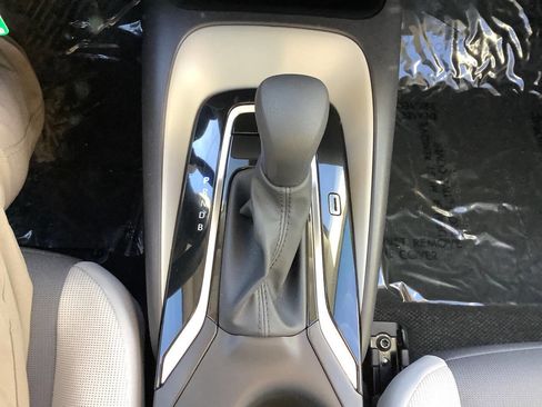 Used 2024 Toyota Corolla LE image 33