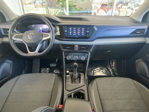 Certified 2023 Volkswagen Taos SE w/ Panoramic Sunroof Package FWD image 27