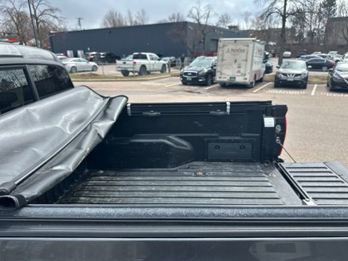 Used 2017 Toyota Tacoma SR5 w/ Tow Package image 23