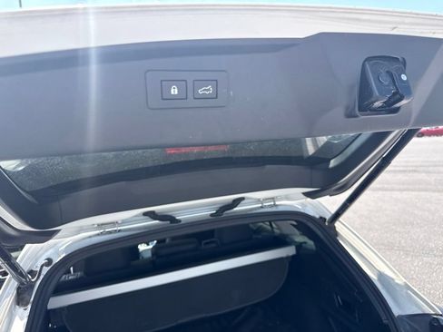 Certified 2021 Subaru Outback Limited AWD/4WD image 12