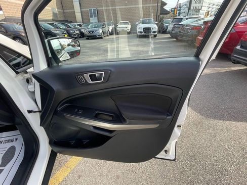 Used 2018 Ford EcoSport SE image 19