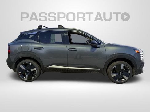 New 2026 Nissan Kicks SR w/ Cold Weather Package image 5